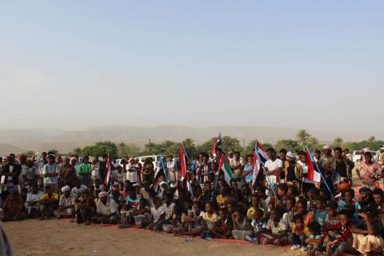 احتفال شعبي في المسيلة بطرد الإخوان من سقطرى