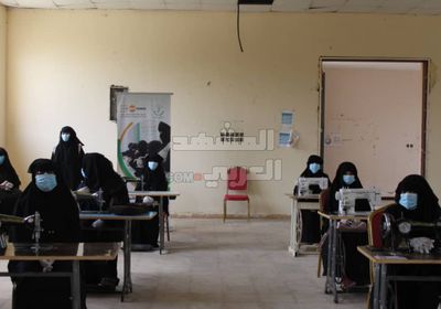 تدريب 15 سيدة على تصنيع الكمامات في أبين