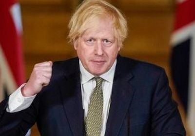 جونسون يعلن الثلاثاء خطط تخفيف تدابير العزل