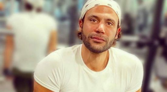 محمد إمام ينعي نجل أوس أوس بتلك الكلمات