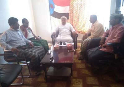 رئيس انتقالي سقطرى يدعو المكاتب التنفيذية للارتقاء بالأداء