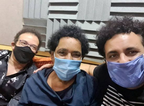 محمد منير يحضر لأغنية جديدة بعنوان "الناس في بلادي"