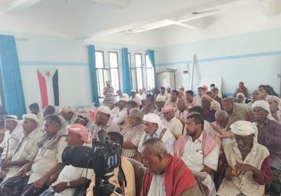 في لقاء موسع.. "انتقالي المهرة" وأعيانها يطالبون بالإدارة الذاتية