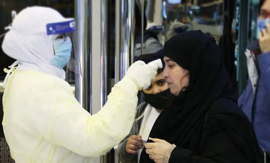 الكويت تُسجل 4 وفيات و641 إصابة جديدة بفيروس كورونا