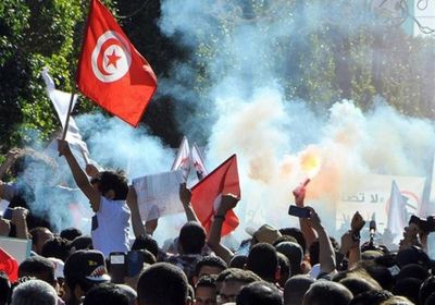 تجدد الاشتباكات بين الأمن التونسي والمتظاهرين