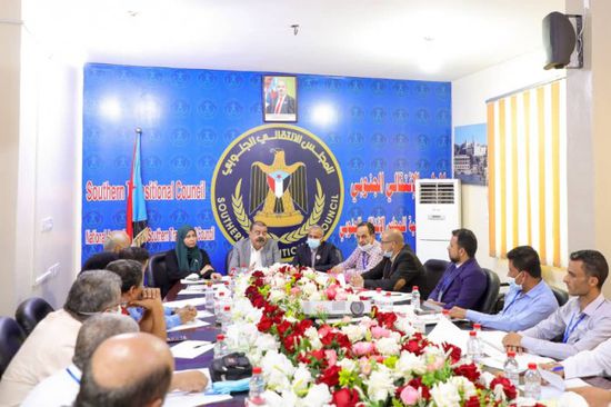 "الصحية العليا" تبحث تدبير احتياجات المجمعات الطبية بعدن