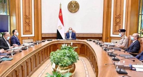 الرئيس المصري يبحث مع كبار المسؤولين المدنيين والعسكريين الأزمة الليبية وملف النهضة