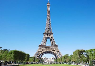  برج إيفل يفتح أبوابه مجددا أمام الجمهور بعد غلقه 3 أشهر