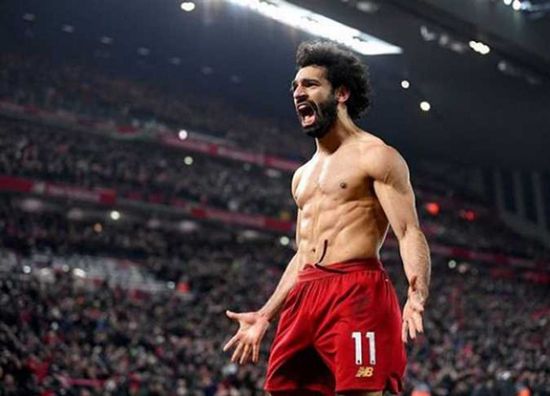 محمد صلاح يحتفل بتتويج ليفربول بطلاً للدوري الإنجليزي