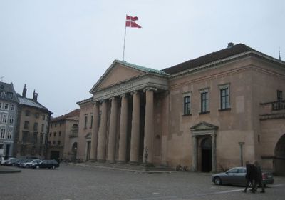 الدنمارك تدين مواطنا نرويجيا بالتجسس لصالح جهاز مخابرات إيراني
