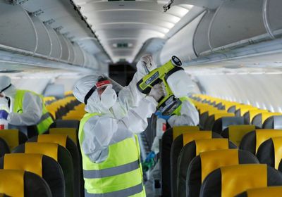 إيطاليا تحظر على المسافرين استخدام مقصورة الأمتعة فوق مقاعدهم