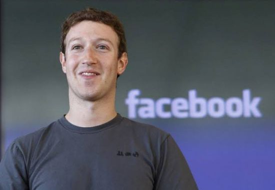 العنصرية تدفع مؤسس "فيسبوك" لخسارة 7.2 مليار دولارا