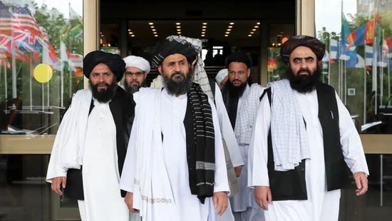  حركة طالبان تُطلق سراح نحو 34 عسكريًا أفغانيًا