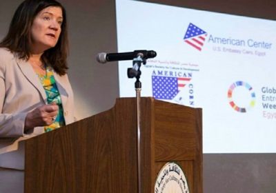 صحفي لبناني لـ نصرالله: سفيرة أمريكا ببيروت أقوى من سلاح حزب الله