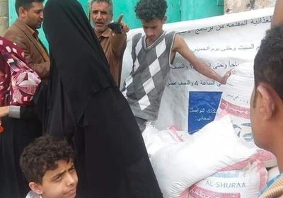 توزيع مواد إغاثية تالفة على سكان إب