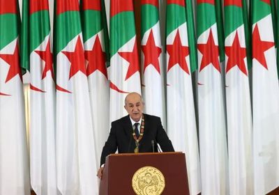 كورونا تدفع الرئيس الجزائري إلى غلق الحدود براً وبحراً وجواً