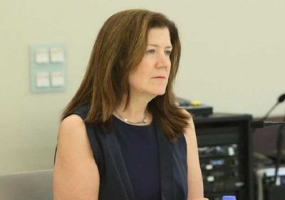 وصول السفيرة الأمريكية في لبنان إلى مقر وزارة الخارجية بعد استدعائها