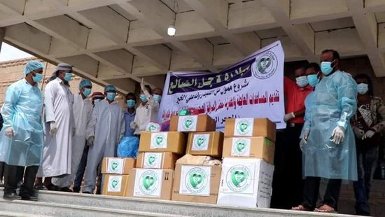 "لأجل الضالع" تمنح مركز العزل بالمحافظة شحنة أدوية