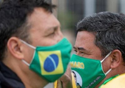 البرازيل تسجل 692 وفاة جديدة بفيروس كورونا
