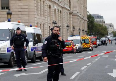  الشرطة الفرنسية تُخلي مركزًا تجاريًا بعد أنباء عن وجود شخص مسلح