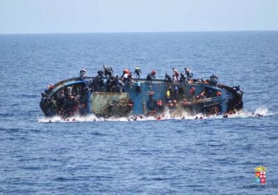  الشرطة التركية تنتشل 5 جثث لمهاجرين من بين 60 شخصا غرق قاربهم