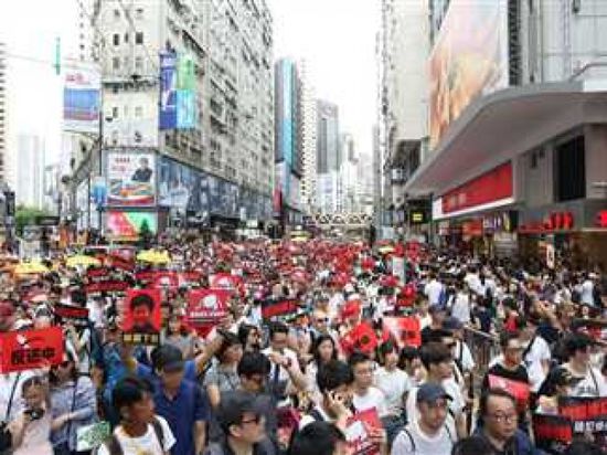  الصين تعتقل 30 شخصا معارضا في هونغ كونغ على قانون الأمن القومي  ‏