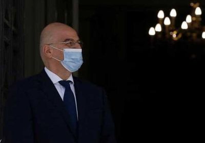 وزير الخارجية اليوناني يستنكر الغزو التركي لليبيا ويدعو إلى رحيله