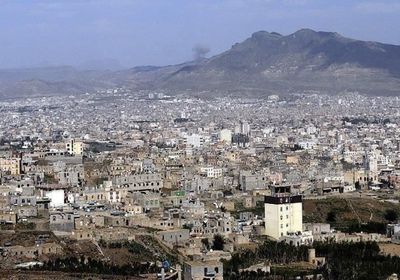 مسؤول إخواني بشبوة يعتدي على موظفين بالضرب