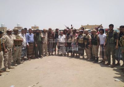 قافلة إمدادات أبناء العياسئ تستقر في جبهة أبين (صور) 