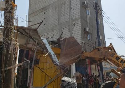 تواصل حملة إزالة الإشغالات والعشوائيات في المنصورة (صور)