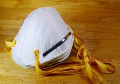 حاكم ولاية تكساس يفرض ارتداء الكمامة على المواطنين في الأماكن العامة 