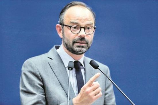  الإليزية يعلن استقالة رئيس الحكومة الفرنسية