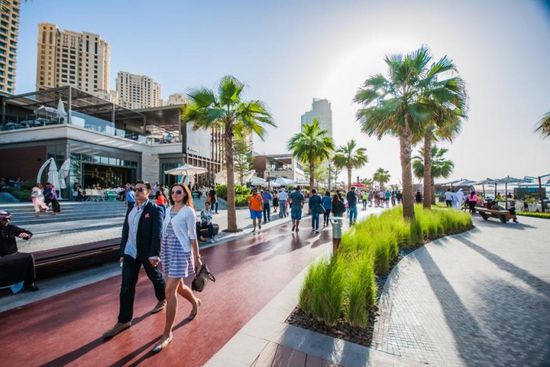  دبي تُعيد فتح الأنشطة الاقتصادية والترفيهية