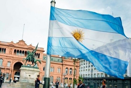   بـ 65 مليار دولار.. "الأرجنتين" تعتزم إعادة هيكلة ديونها الخارجية