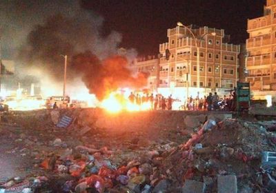 احتجاجات عارمة في المكلا تنديدا بانهيار الخدمات