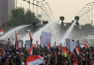 العراق.. متظاهرون يحاولون اقتحام إحدى بوابات المنطقة الخضراء