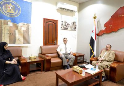 بنك اليمن والكويت بعدن يؤيد الإدارة الذاتية