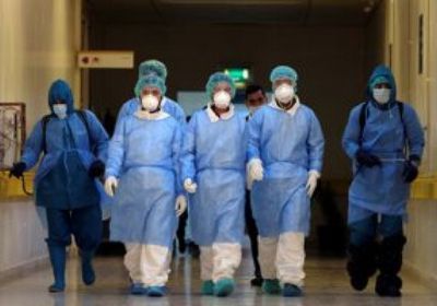 أمريكا تسجل أكثر من 44 ألف حالة إصابة جديدة بكورونا