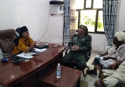 رئيس انتقالي أبين يبحث الأوضاع الأمنية في المحافظة (صور)