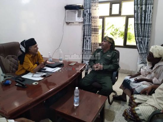 رئيس انتقالي أبين يبحث الأوضاع الأمنية في المحافظة (صور)