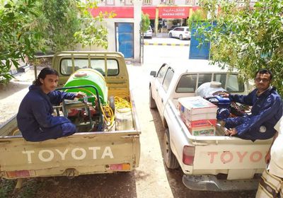 مكافحة أسراب الجراد في حصوين