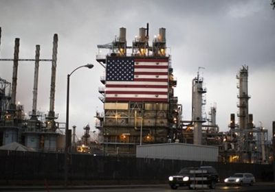 ارتفاع مخزونات النفط في أمريكا بنحو 2.048 مليون برميل