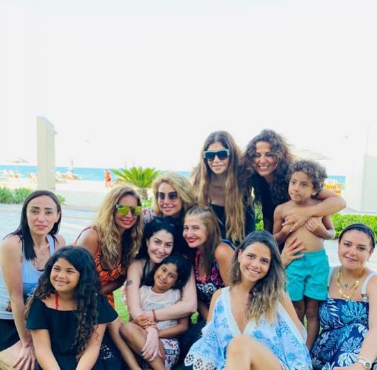 غادة عبد الرازق تنشر صور جديدة من عطلتها الصيفية