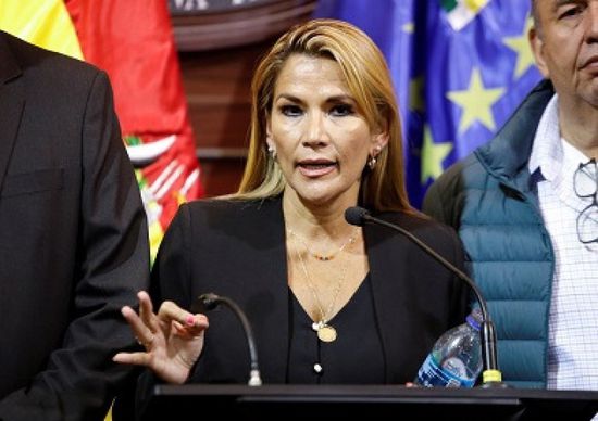 رئيسة بوليفيا: تأكدت من إصابتي بكورونا وأواصل عملي من العزل