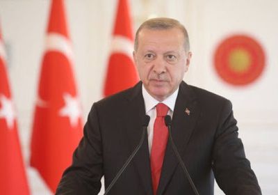 إعلامي يُحرج أردوغان بتساؤل ناري عن آيا صوفيا