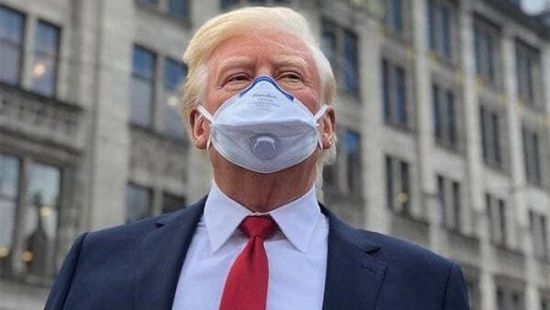 لأول مرة.. ترامب يظهر بالـ"كمامة" في مكان عام