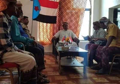 الثقلي يتعهد بحل إشكاليات ساحل سقطرى الغربي