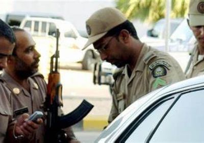 السعودية: القبض على تشكيل عصابي متورط في سرقة مركبات ومحلات تجارية