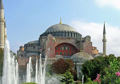 صحفي يكشف تفاصيل أكذوبة لأردوغان عن آيا صوفيا