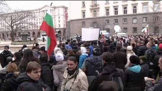 لليوم الرابع على التوالي.. آلاف البلغاريين يحتجون في الشوارع